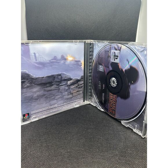 Medal of Honor PS1 Game Lot - Picture 3 of 7